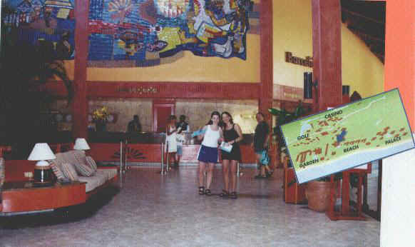 lobby.JPG (38181 bytes)