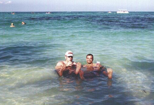 10swim.JPG (32701 bytes)